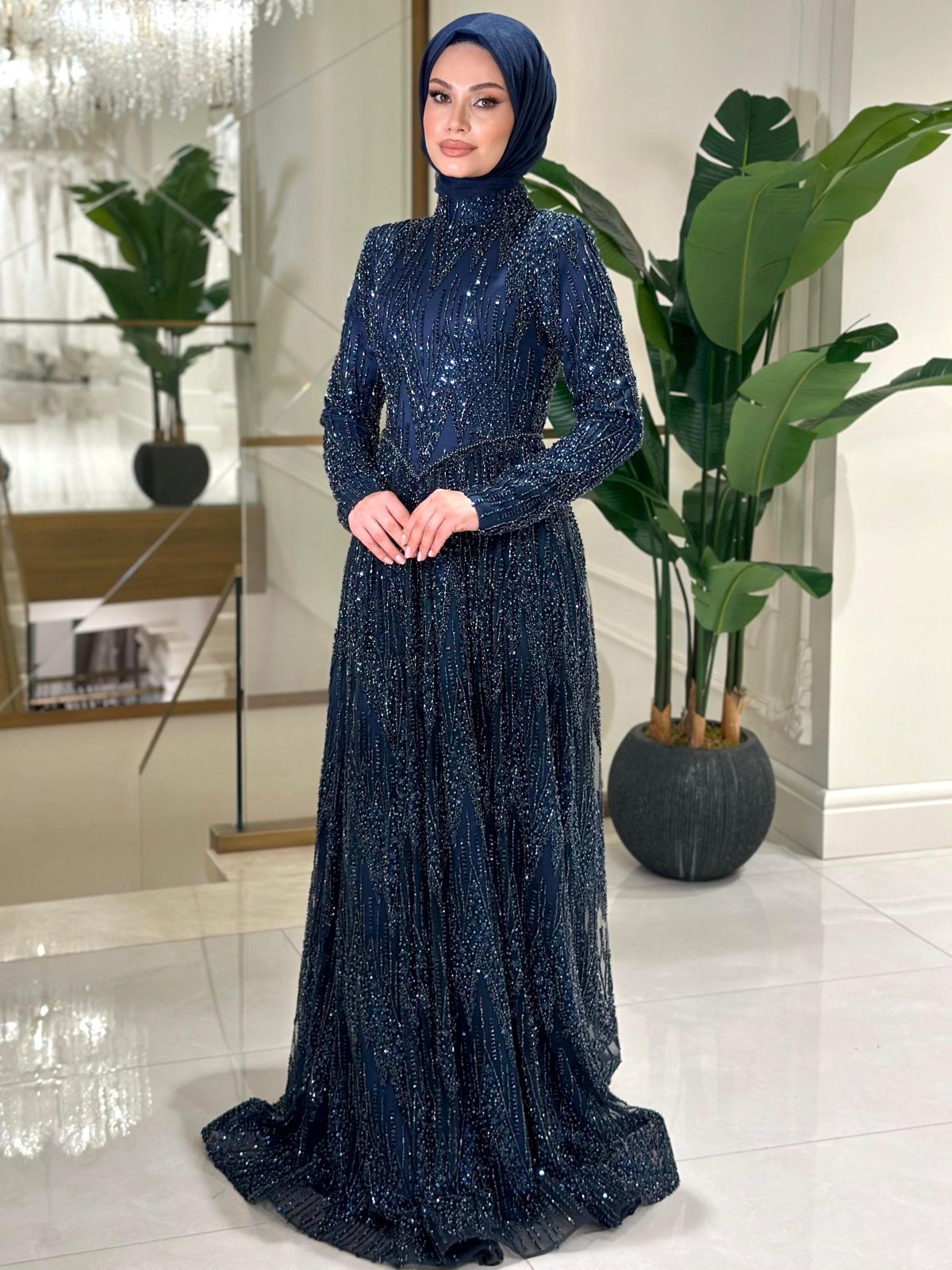 NAVY QUEEN