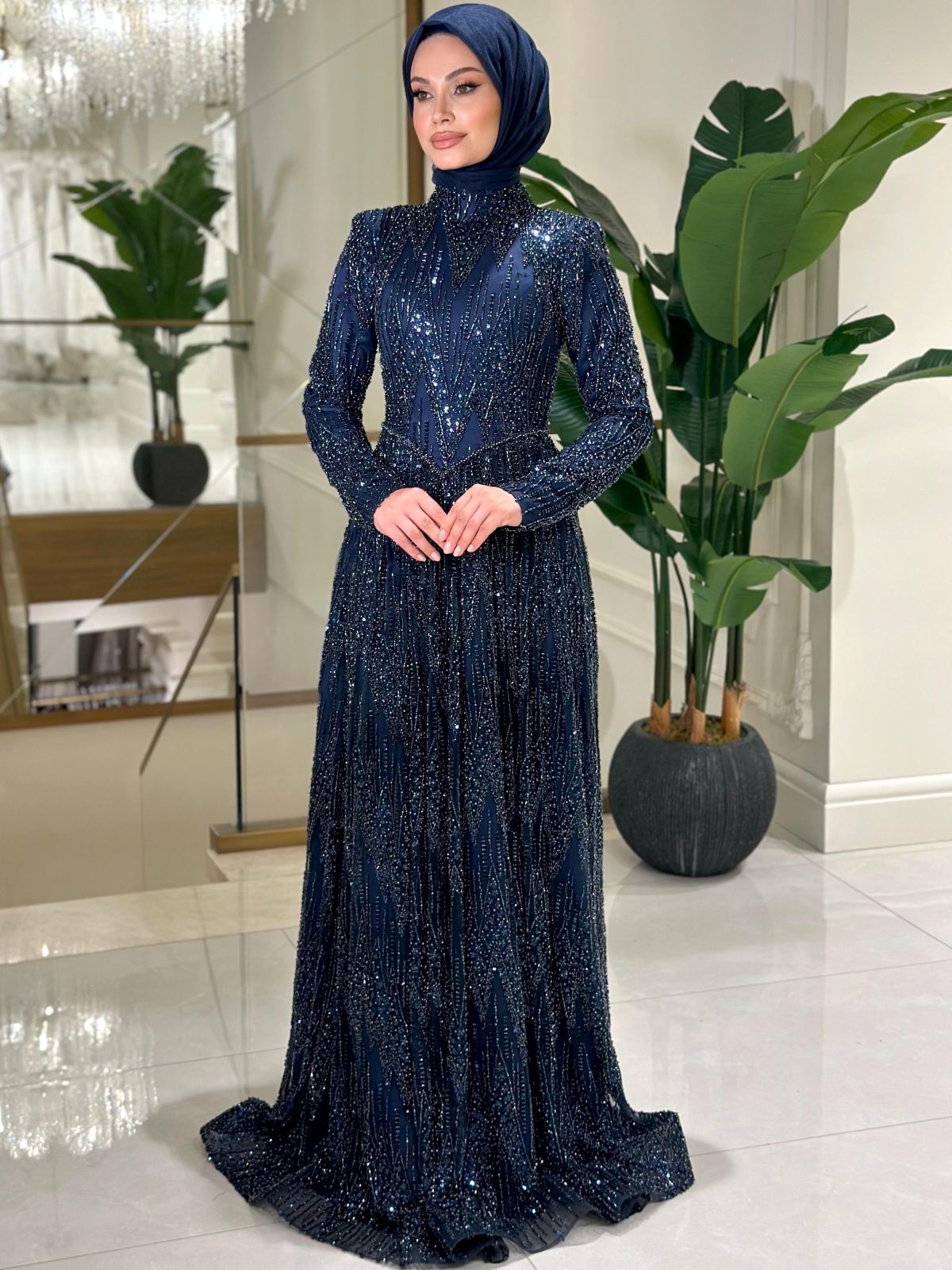 NAVY QUEEN
